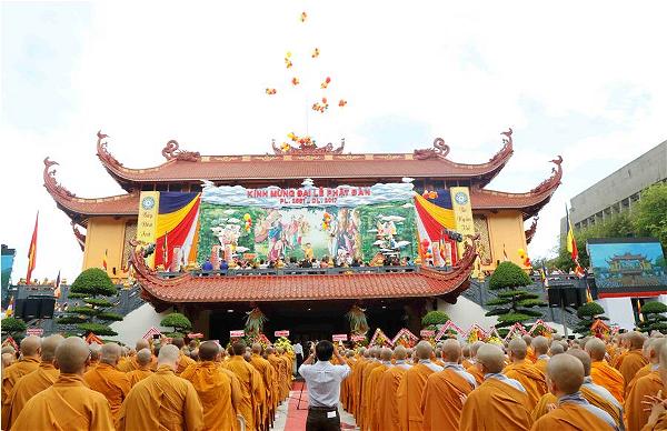 Đại lễ Phật đản tại Việt Nam Quốc Tự 19