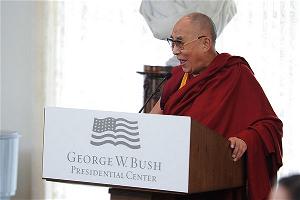 dalai lama at GWB 1