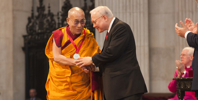 dalai-lama-prize-04