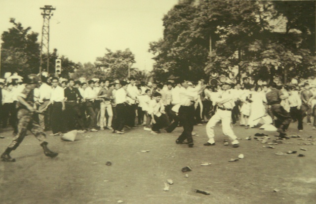 Cảnh sát chính quyền Diệm đàn áp Phật tử và SV, HS biểu tình giai đoạn 1963 tại thành phố Sài Gòn