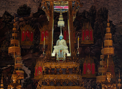 templeoftheemeraldbuddha