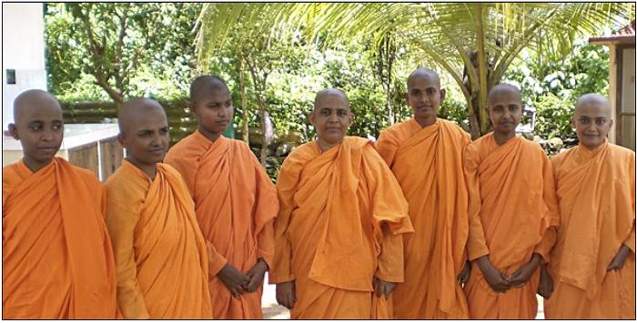 PHOTO Bhikkhuni Sri Lanka