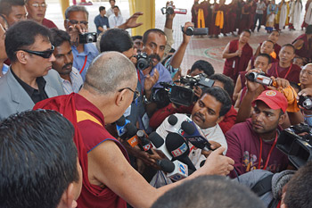 dalai lama teaching 8